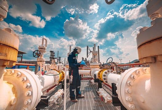 Faktor Kenaikan Saham Oil and Gas: 7 Catalyst Utama Yang Perlu Pelabur Tahu (2026)